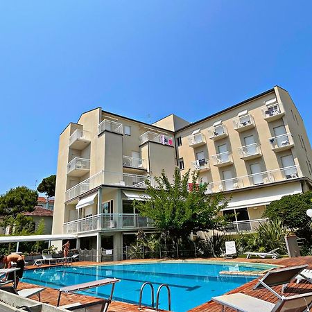 Hotel Trionfal Milano Marittima Esterno foto