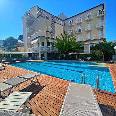 Hotel Trionfal Milano Marittima Esterno foto