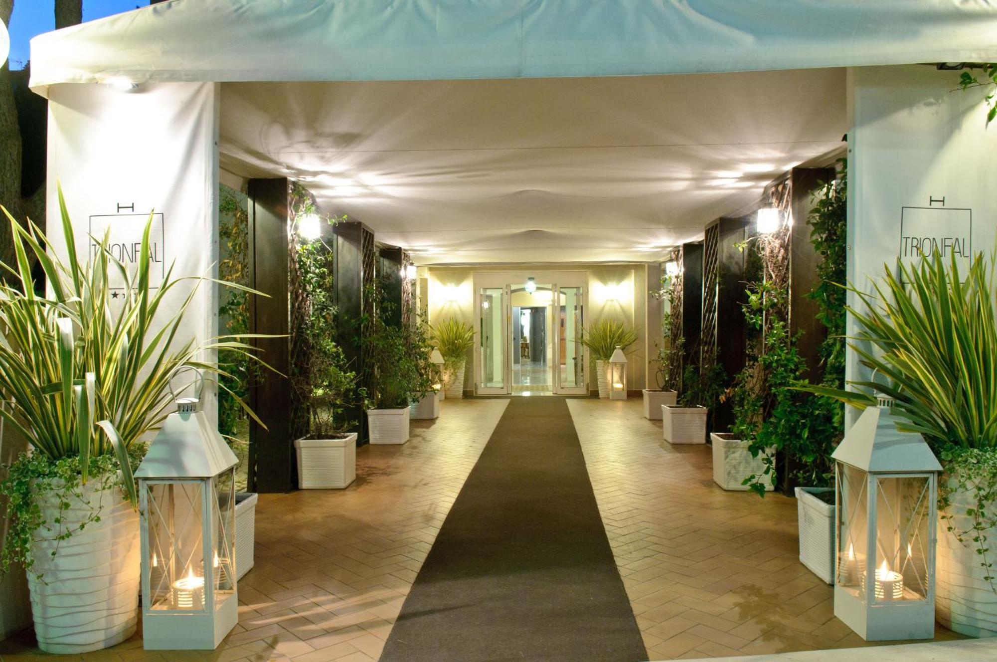 Hotel Trionfal Milano Marittima Esterno foto