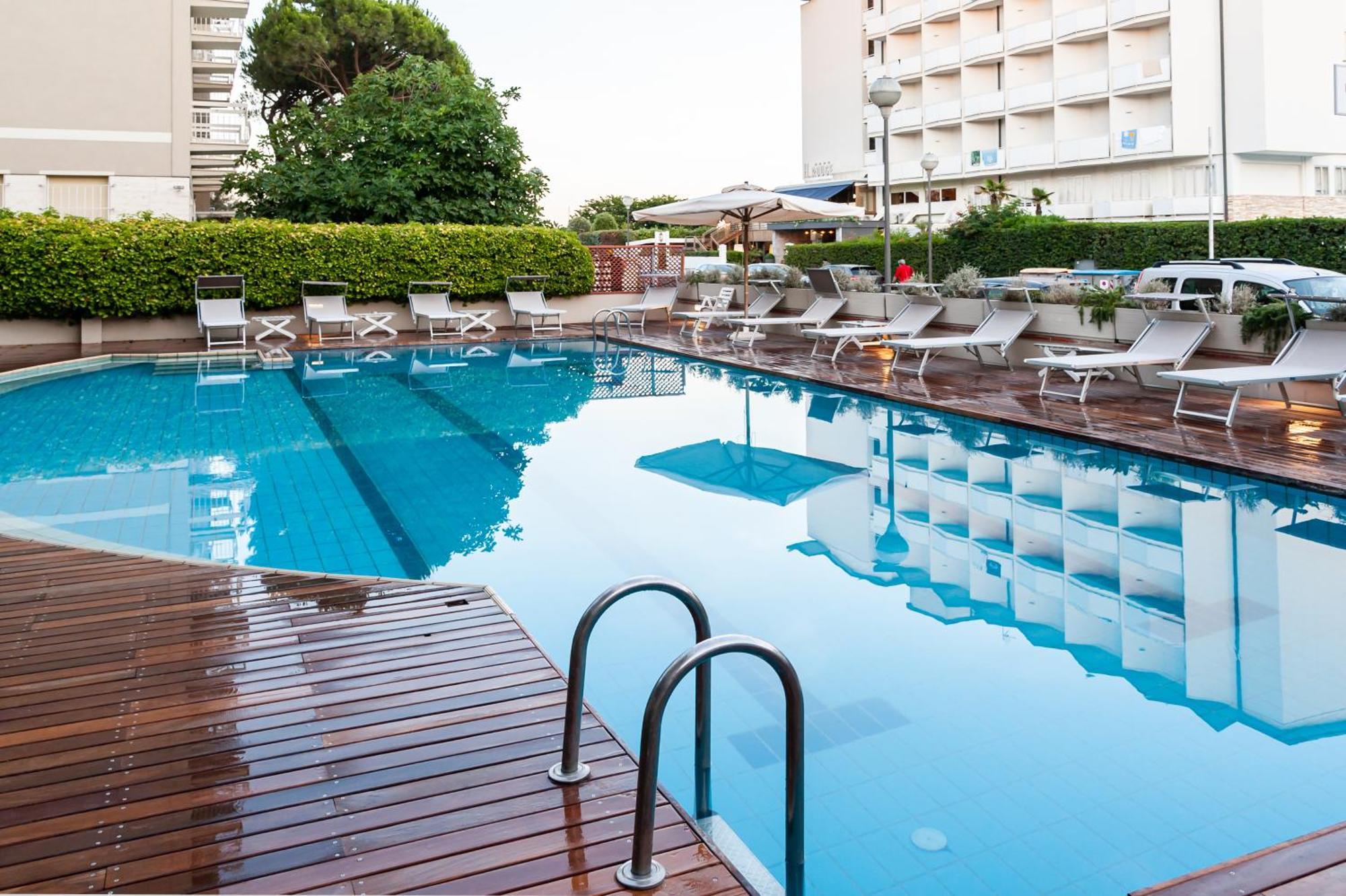 Hotel Trionfal Milano Marittima Esterno foto
