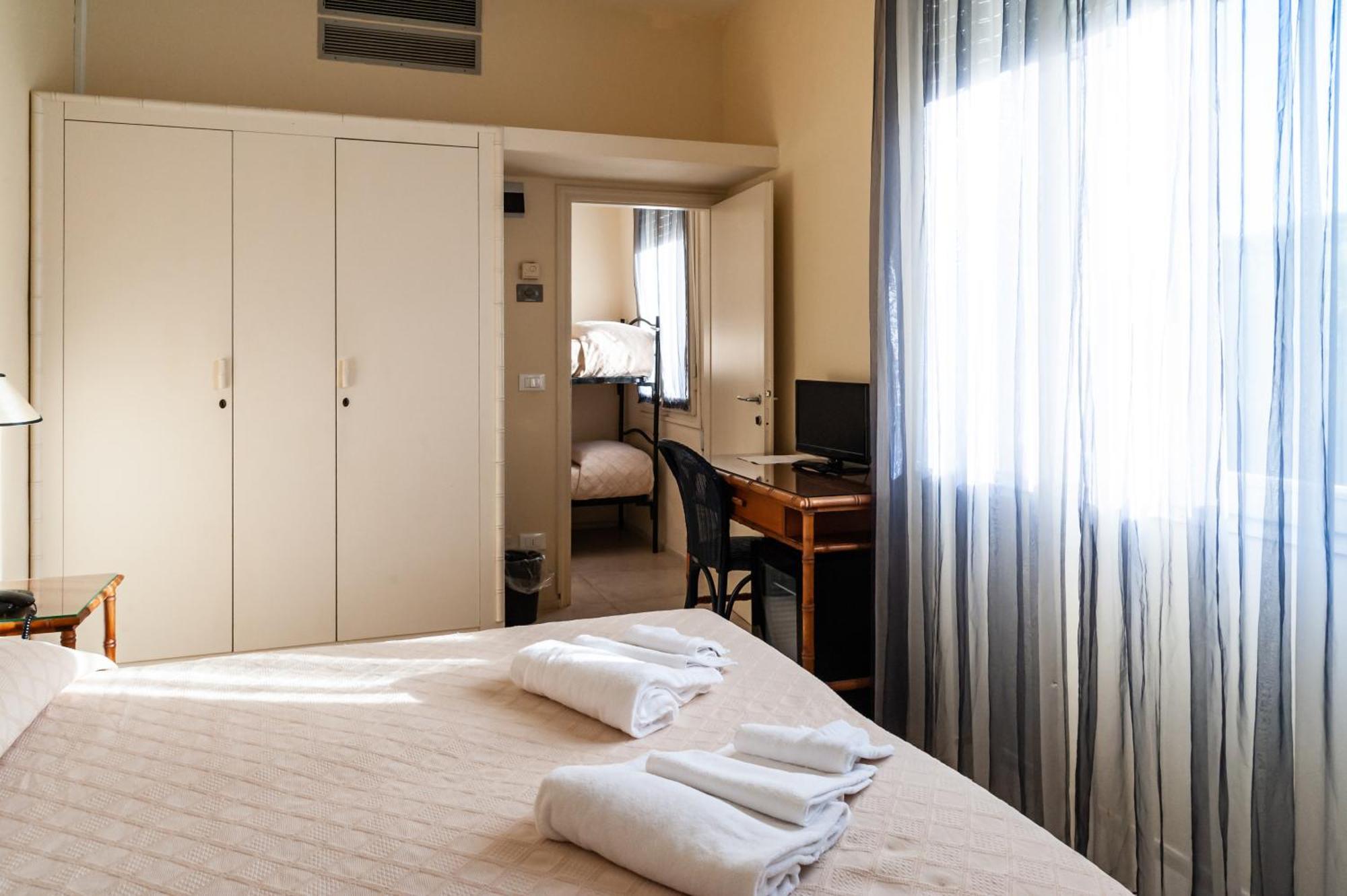 Hotel Trionfal Milano Marittima Esterno foto