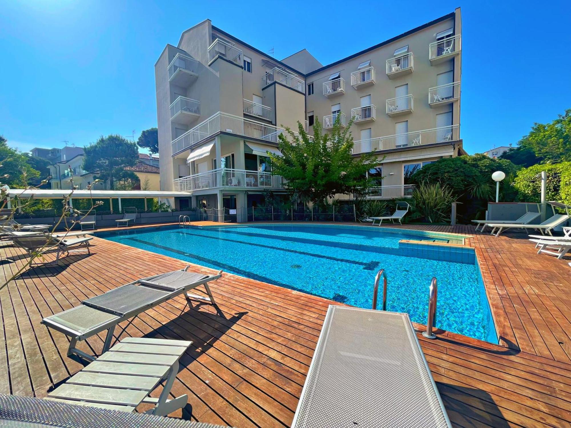 Hotel Trionfal Milano Marittima Esterno foto