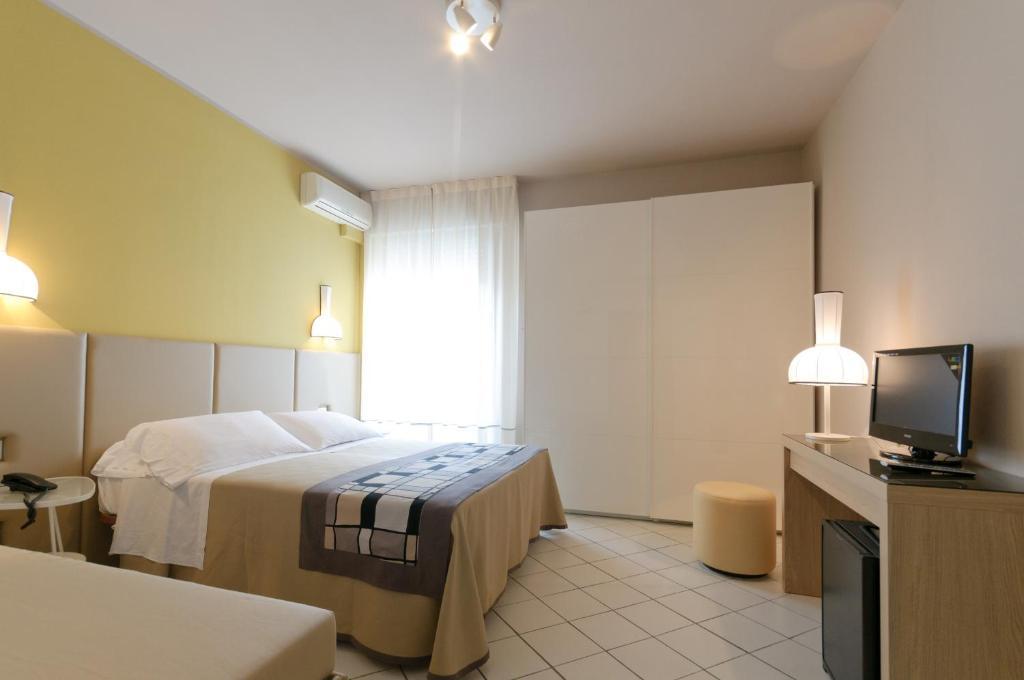 Hotel Trionfal Milano Marittima Camera foto